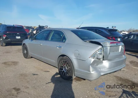 2010 Ford Fusion Se z USA, uszkodzony, nr VIN 3FAHP0HA2AR373155